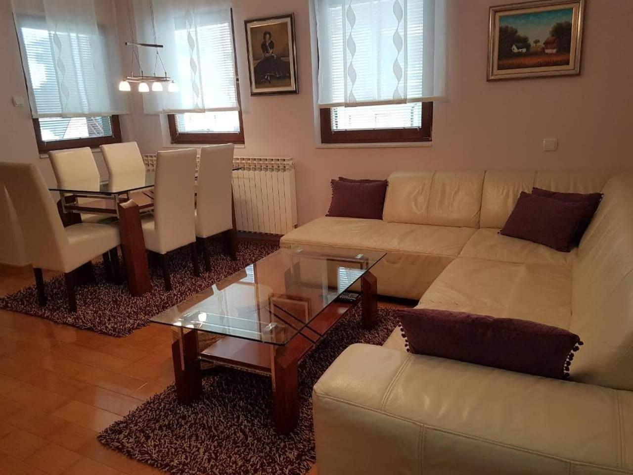 Apartman Lana Vlasic Buitenkant foto